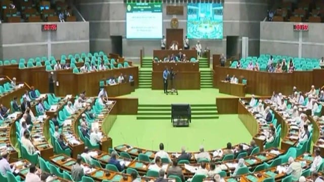 দান করা সম্পত্তি জীবিত থাকা পর্যন্ত ভোগের সুযোগ, বিল পাস
